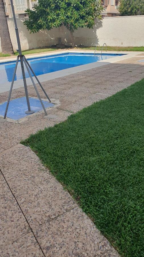 Rosa,near To The Sea Swimming Pool Apartment Torrevieja